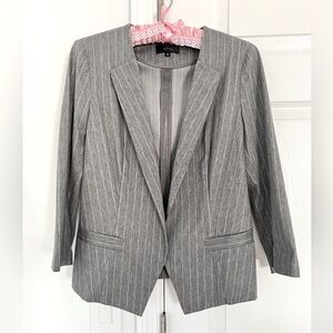 INSUN Slim fit Grey Pinstripe Blazer quarter sleeve Women size 40